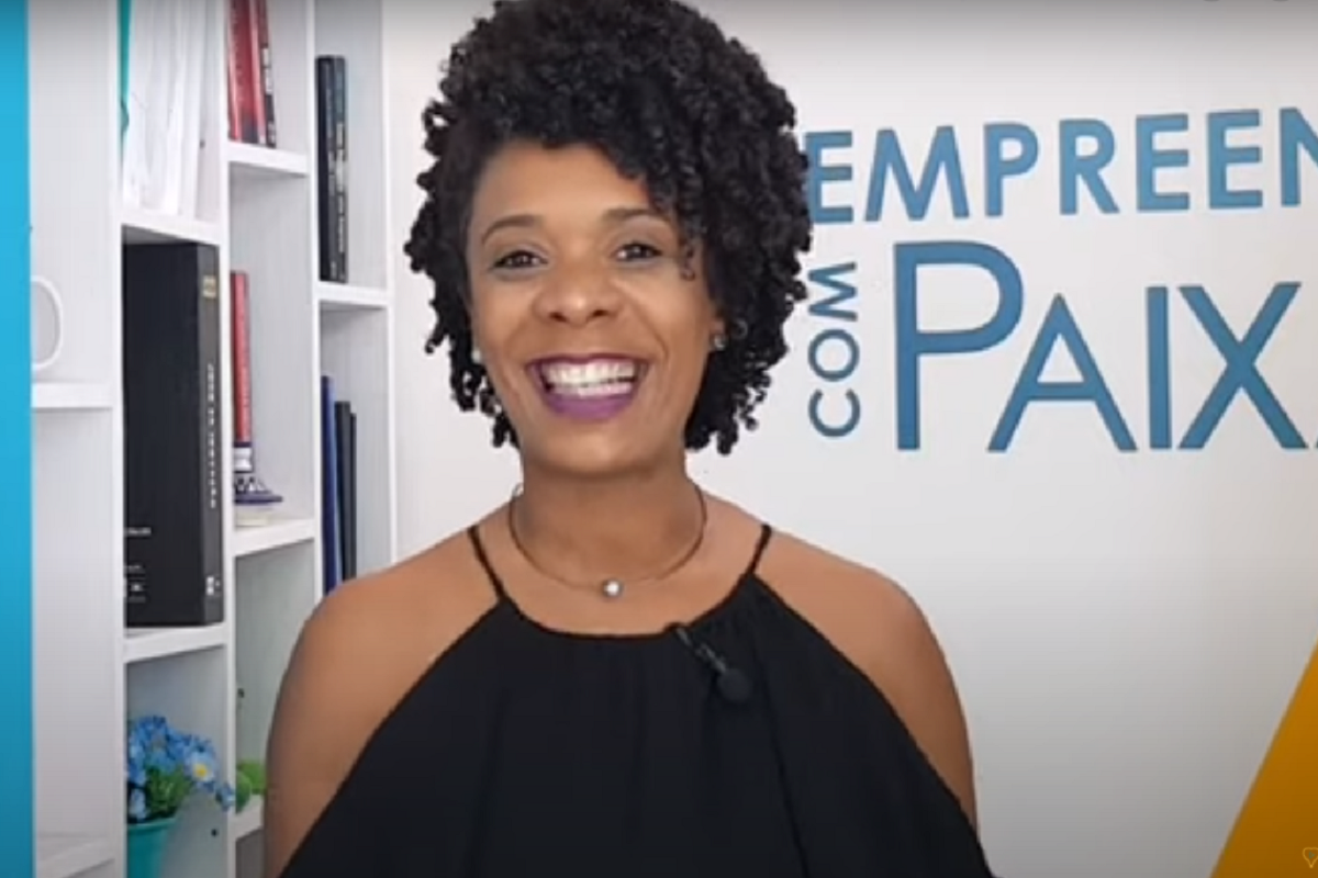 Flávia Paixão, CORREIO columnist, is selected by the Black Voices Fund on YouTube