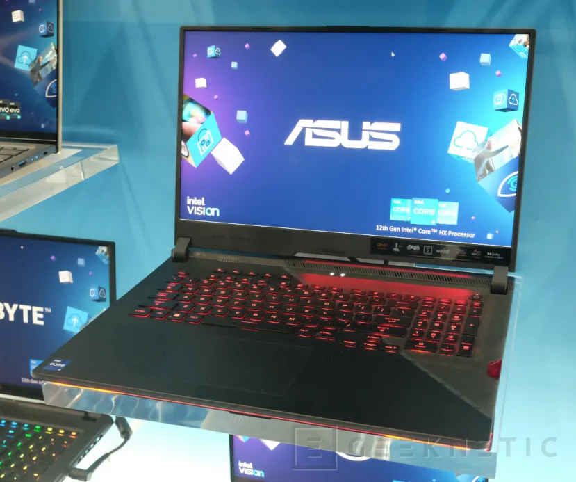 Geeknetic First Mobile Workstations With New 12th Gen 6 Intel HX CPUs