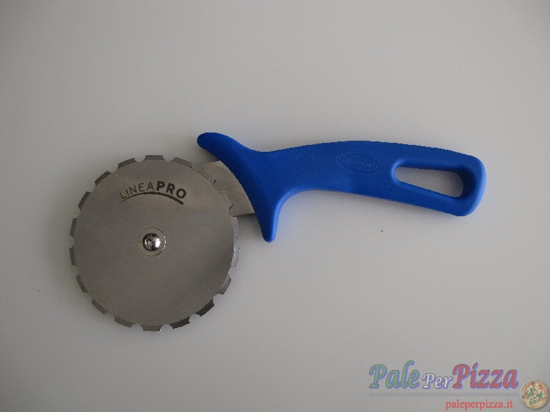 The Different Types of Pizza Cutter