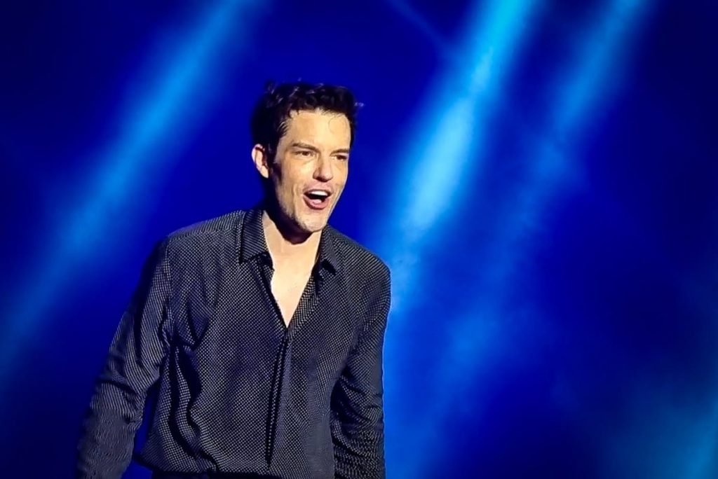 Brandon Flowers singing - Metropolis