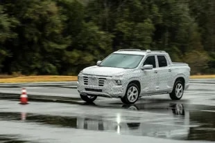 The compact pickup Chevrolet Montana arrives in 2023